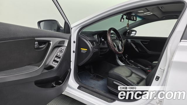 Hyundai Avante 1.6 VGT Modern Standard 2014 — фото 10