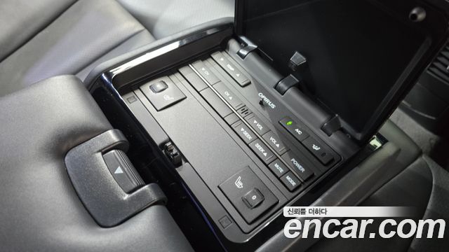 Kia Opirus Premium GH270 Deluxe Special 2011 — фото 19