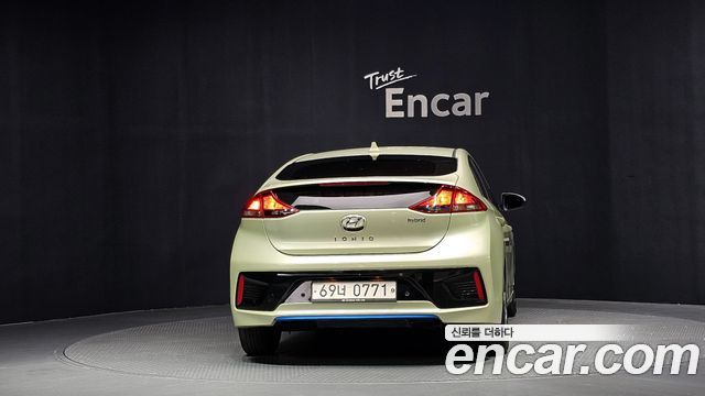 Hyundai Ioniq Hybrid N 2016 — фото 4