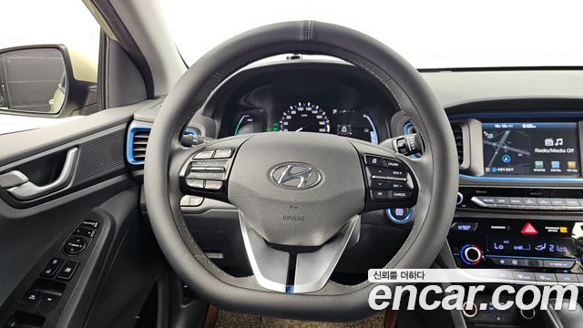 Hyundai Ioniq Hybrid N 2016 — фото 13