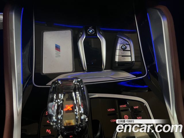 BMW X6 (G06) xDrive40d M Sport Online Exclusive 2023 — фото 18