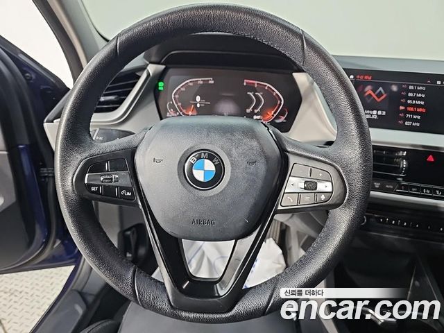 BMW 1 Series (F40) 118d Joy First Edition 2020 — фото 9