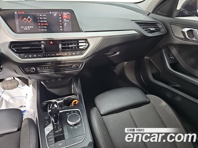 BMW 1 Series (F40) 118d Joy First Edition 2020 — фото 10