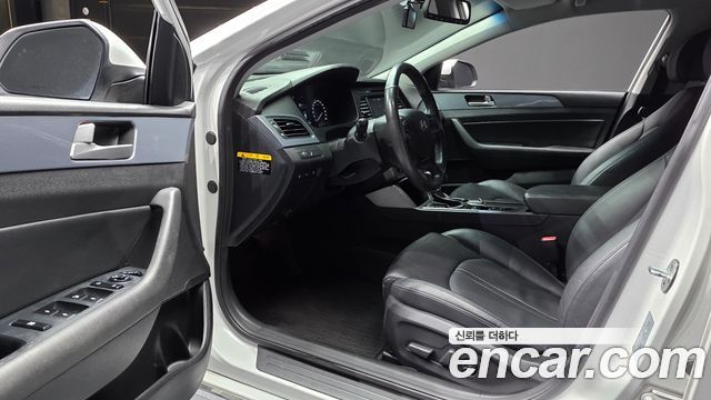 Hyundai Sonata Hybrid (LF) 2.0 HEV Modern Special 2017 — фото 10