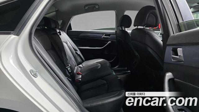 Hyundai Sonata Hybrid (LF) 2.0 HEV Modern Special 2017 — фото 11