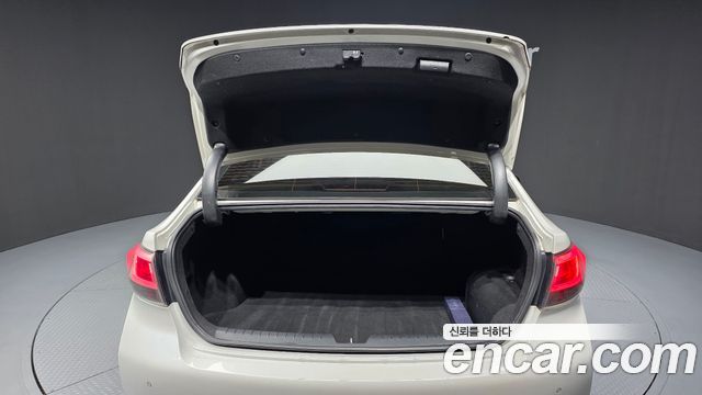Hyundai Sonata Hybrid (LF) 2.0 HEV Modern Special 2017 — фото 20