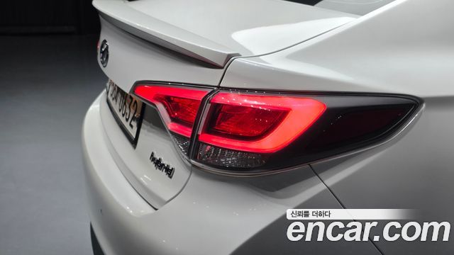 Hyundai Sonata Hybrid (LF) 2.0 HEV Modern Special 2017 — фото 23