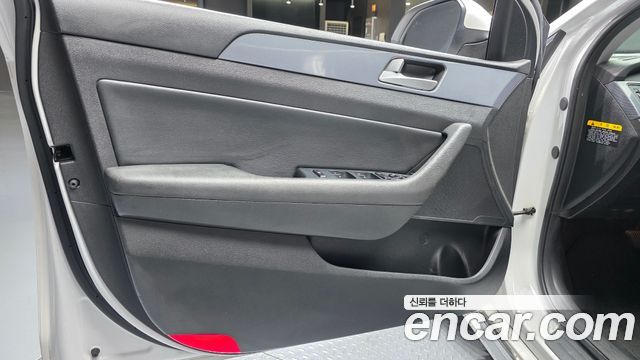 Hyundai Sonata Hybrid (LF) 2.0 HEV Modern Special 2017 — фото 24