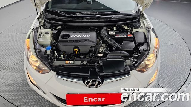 Hyundai Avante 1.6 VGT Smart Standard 2015 — фото 6