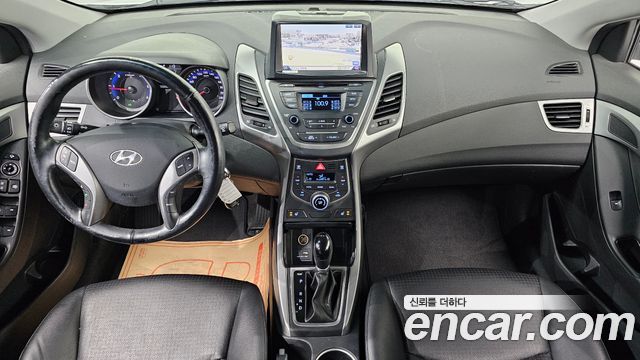 Hyundai Avante 1.6 VGT Smart Standard 2015 — фото 7