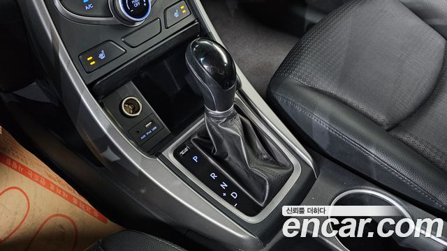 Hyundai Avante 1.6 VGT Smart Standard 2015 — фото 9