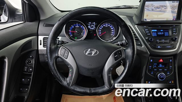 Hyundai Avante 1.6 VGT Smart Standard 2015 — фото 17