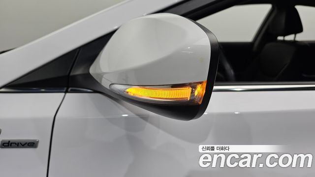 Hyundai Avante 1.6 VGT Smart Standard 2015 — фото 35