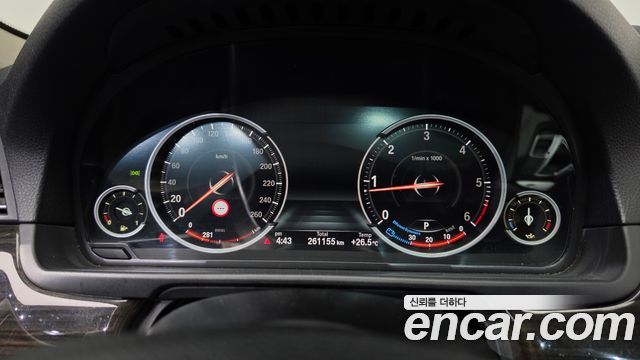 BMW 5 Series (F10) 520d Luxury 2014 — фото 8