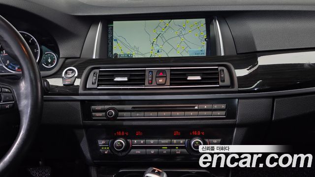 BMW 5 Series (F10) 520d Luxury 2014 — фото 14