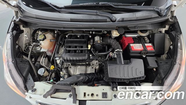 Chevrolet Spark Spark S LT 2014 — фото 6