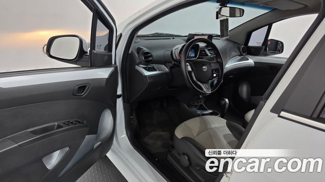 Chevrolet Spark Spark S LT 2014 — фото 10