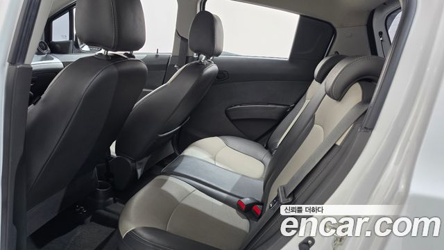 Chevrolet Spark Spark S LT 2014 — фото 11