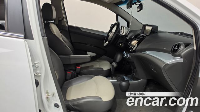 Chevrolet Spark Spark S LT 2014 — фото 26
