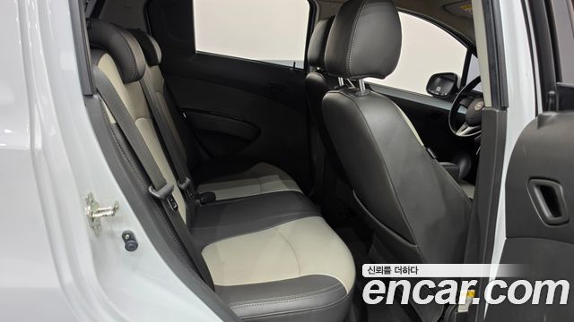 Chevrolet Spark Spark S LT 2014 — фото 27