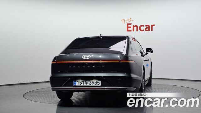 Hyundai Grandeur (GN7) 2,5 Gasoline 2WD Exclusive 2024 — фото 4