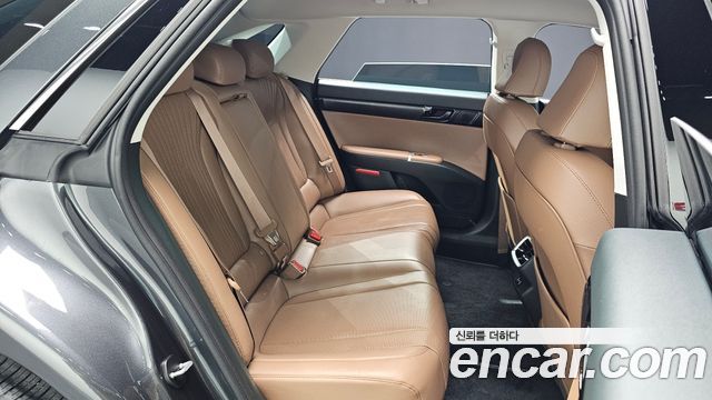 Hyundai Grandeur (GN7) 2,5 Gasoline 2WD Exclusive 2024 — фото 11