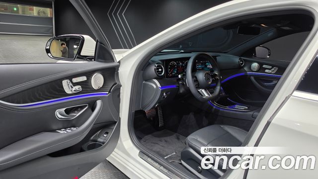 Mercedes-Benz E-Class (W213) E220d 4MATIC AMG Line 2023 — фото 10