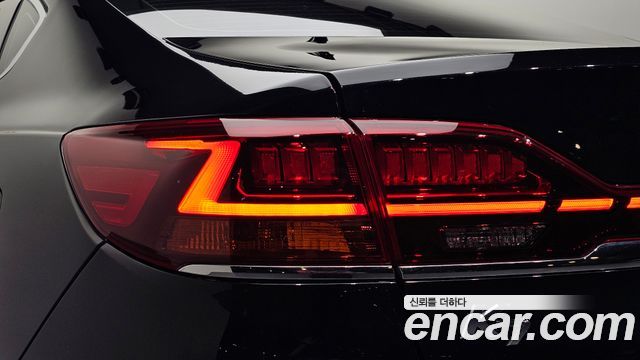Kia K7 Premier 2.5 GDI Noblesse 2020 — фото 23
