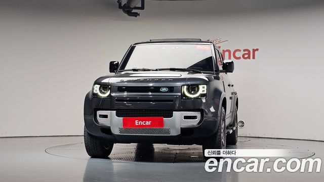 Land Rover Defender (L663) 110 D250 SE 2023 — фото 3