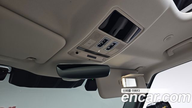 Land Rover Defender (L663) 110 D250 SE 2023 — фото 34