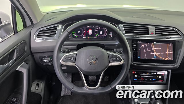 Volkswagen Tiguan (II) 2.0 TDI 4Motion Prestige 2023 — фото 18