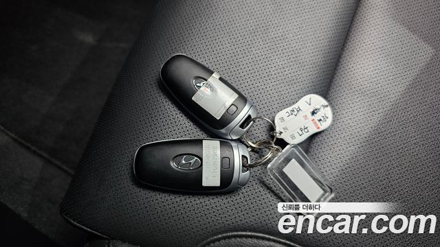 Hyundai Grandeur (IG) 3.0 LPi Rent Car Modern 2022 — фото 35