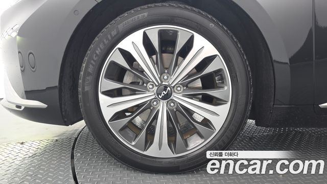 Kia K8 Hybrid Signature 2023 — фото 5