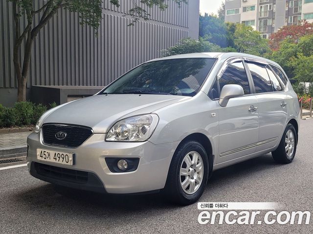 Kia Carens LPI 2.0 GX High-Deluxe