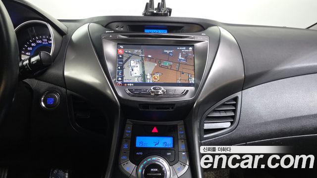 Hyundai Avante (MD) M16 GDI Avenue 2014 — фото 17
