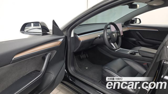 Tesla Model 3 Long Range AWD 2022 — фото 10