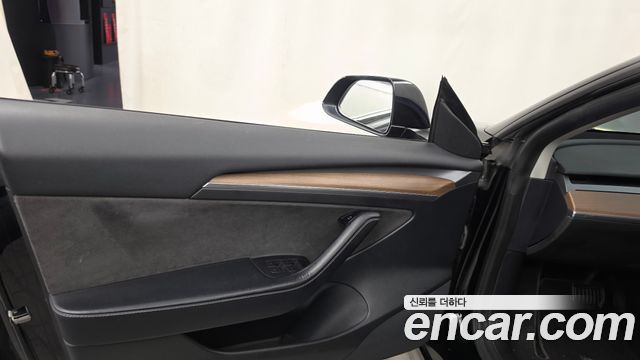 Tesla Model 3 Long Range AWD 2022 — фото 24