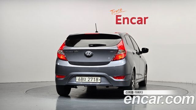 Hyundai Accent (New) Diesel WIT 1.6 VGT Premium 2015 — фото 4