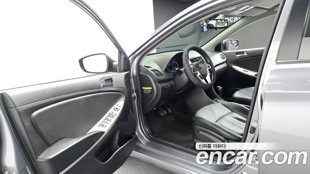 Hyundai Accent (New) Diesel WIT 1.6 VGT Premium 2015 — фото 10