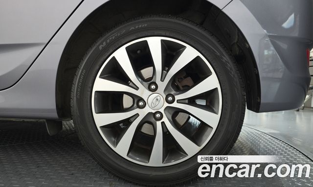 Hyundai Accent (New) Diesel WIT 1.6 VGT Premium 2015 — фото 21