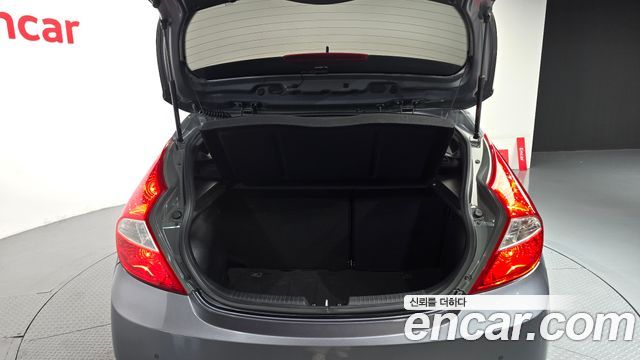 Hyundai Accent (New) Diesel WIT 1.6 VGT Premium 2015 — фото 28