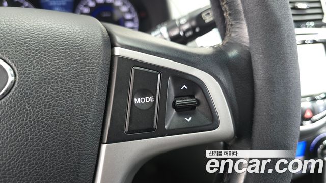 Hyundai Accent (New) Diesel WIT 1.6 VGT Premium 2015 — фото 29