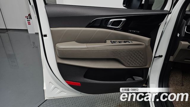 Kia Carnival (IV) Gasoline 7-Seater Signature 2025 — фото 24