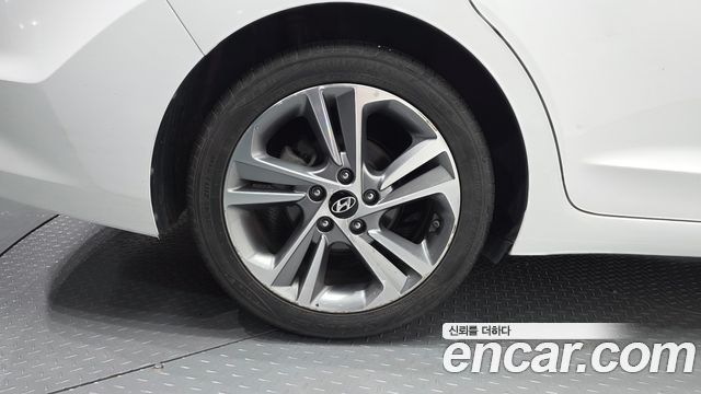 Hyundai Avante (AD) 1.6 GDI Modern special 2017 — фото 21