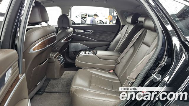 Kia K9 3.8 GDI AWD PlatinumⅡ 2020 — фото 26