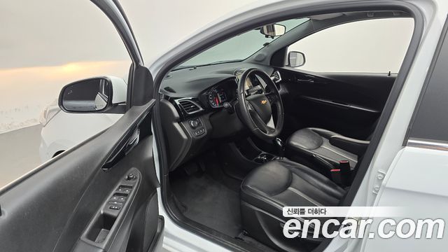 Chevrolet Spark Premier 2019 — фото 10