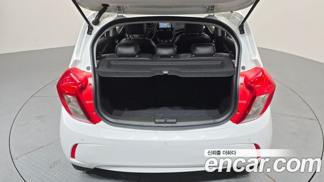 Chevrolet Spark Premier 2019 — фото 17