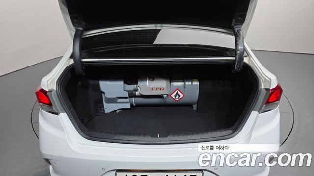 Hyundai Sonata New Rise LPI Style 2018 — фото 20