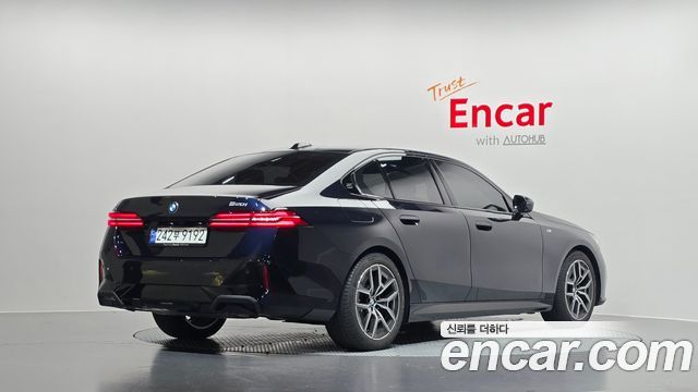 BMW 5 Series (G60) 520i M Sport 2024 — фото 2