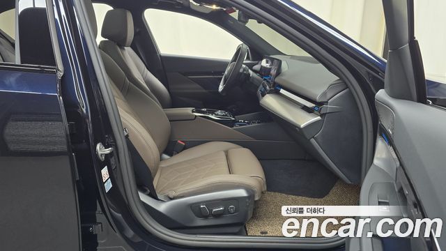 BMW 5 Series (G60) 520i M Sport 2024 — фото 26